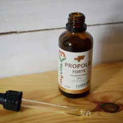 Propolis forte bezalkoholowy, 50 ml. Idealny, by dowiedzieć się, jak zrobić propolis dla dzieci, bo jest łagodny.