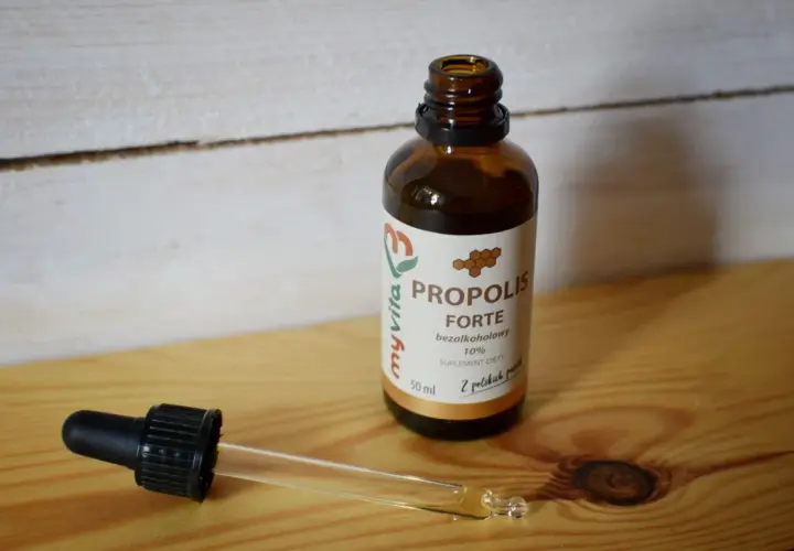 Propolis forte bezalkoholowy, 50 ml. Idealny, by dowiedzieć się, jak zrobić propolis dla dzieci, bo jest łagodny.