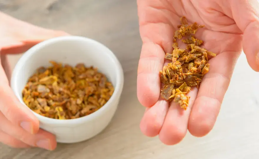 Propolis na skórę - kiedy pomaga, a kiedy lepiej uważać