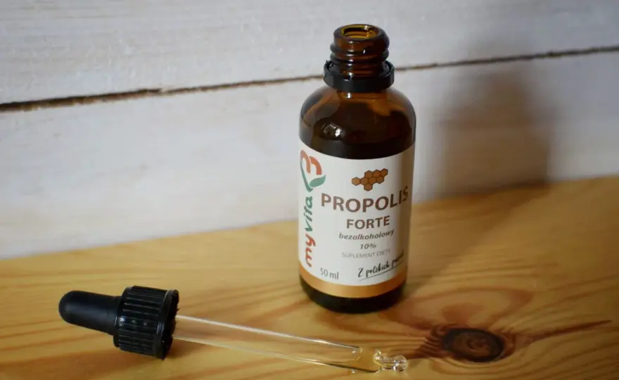 Propolis dla dzieci - jak zrobić bezalkoholowy wyciąg?