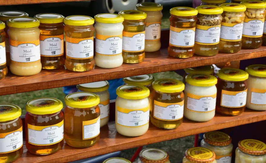 Miód z przegorzanu - smak, krystalizacja i ocena oferty