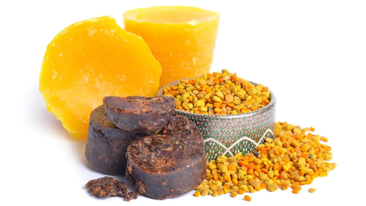 Propolis i pyłek pszczeli, naturalne składniki wspierające zdrowie, mogą być pomocne w łagodzeniu objawów cukrzycy.